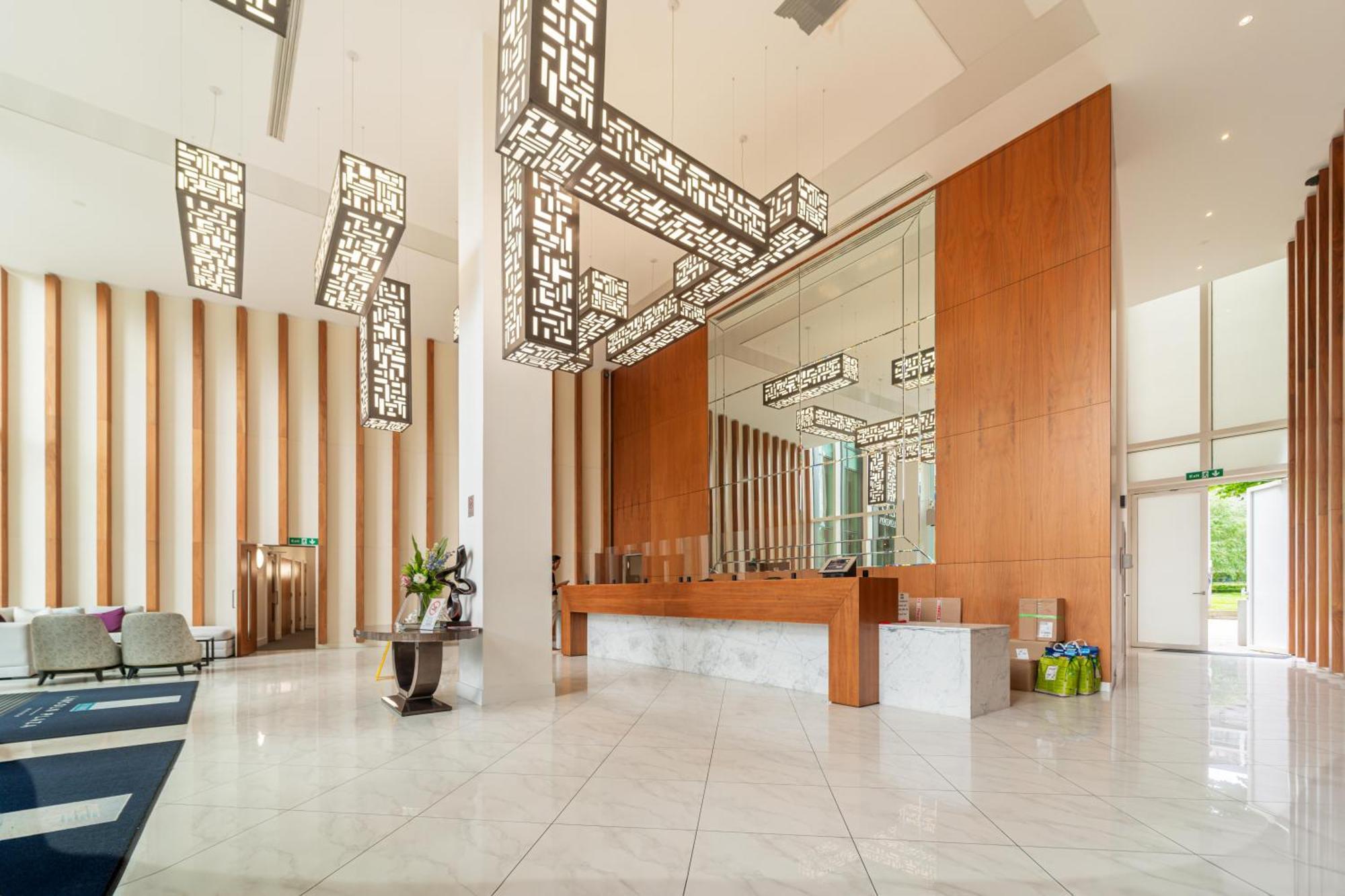 Stylish And Comfortable Canary Wharf Apartment Perfect For Long Stays London Ngoại thất bức ảnh