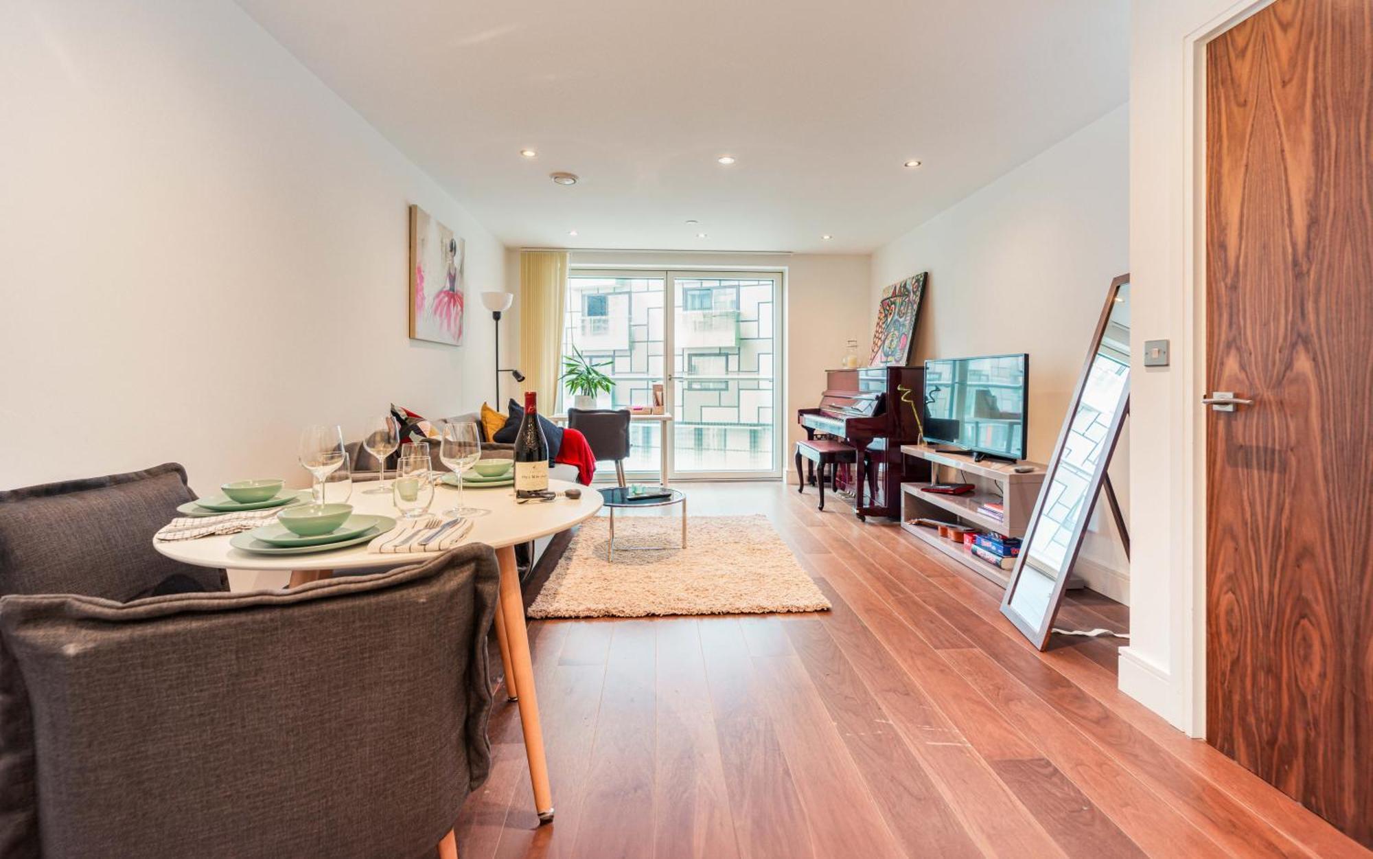 Stylish And Comfortable Canary Wharf Apartment Perfect For Long Stays London Ngoại thất bức ảnh